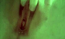 Janeli Lembers intime fingering af sin fugtige estiske fisse i en hjemmelavet video