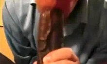 Аматерски геј ужива са великим црним пенисом